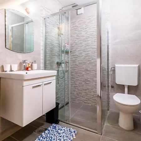 Mirela Kastel Stafilic Apartment Kastela