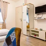 Mirela Kastel Stafilic Apartman *