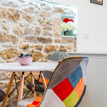 Apartment Mirela Kastel Stafilic